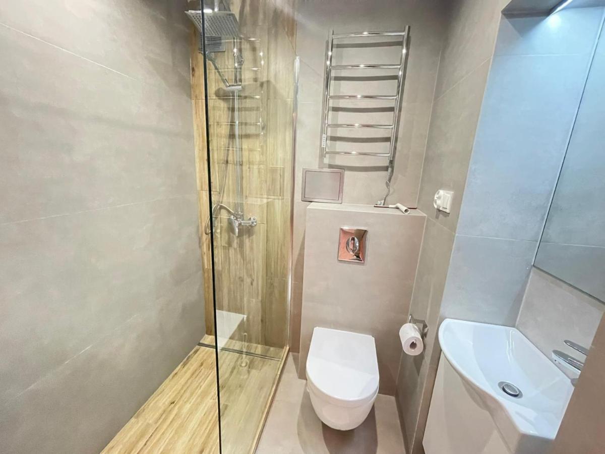 Yourapart Jacuzzi Przy Zamku Krolewskim Warsaw Exterior photo