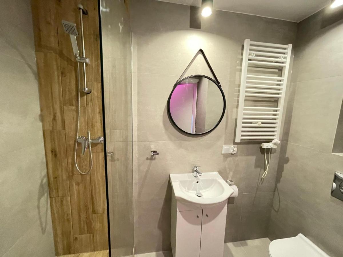 Yourapart Jacuzzi Przy Zamku Krolewskim Warsaw Exterior photo