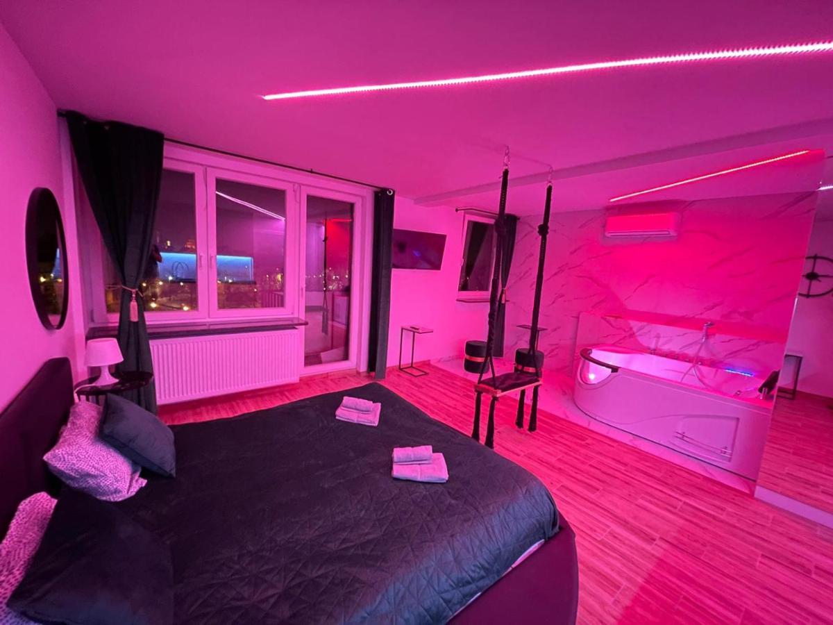 Yourapart Jacuzzi Przy Zamku Krolewskim Warsaw Exterior photo
